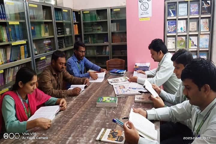 Divine College of Pharmacy campus in Nashik, Maharashtra, India — photo 3