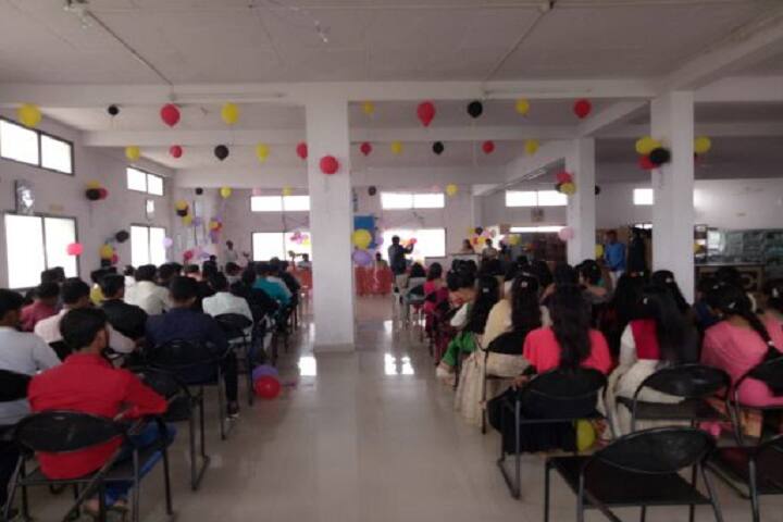 Dinesh Bembade College of Pharmacy campus in Latur, Maharashtra, India — photo 4