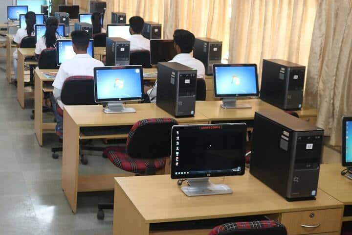 Mahatma Gandhiji Law College campus in Sankeshwar, Karnataka, India — photo 3