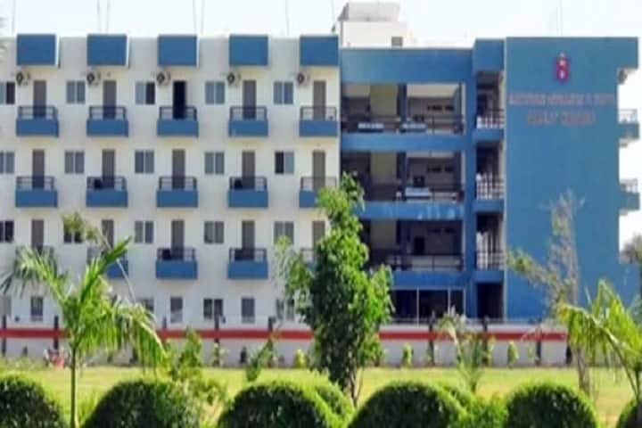 Krishna School of Business Management campus in Vadodara, Gujarat, India — photo 3