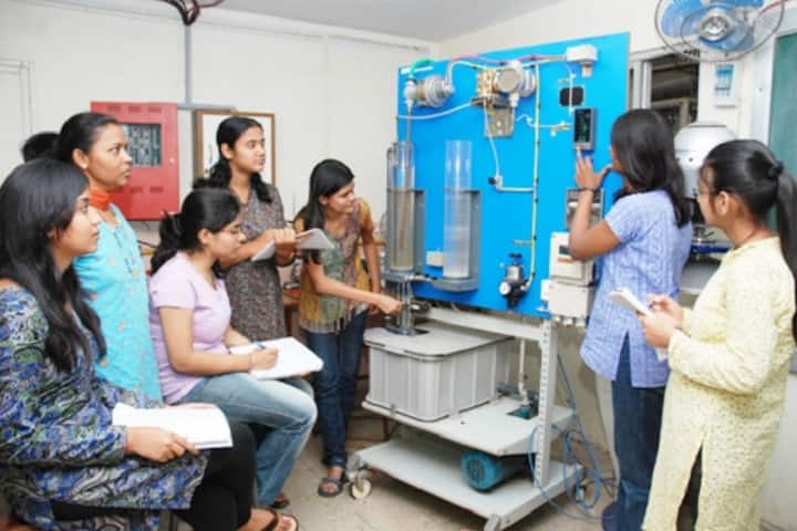 AAR Mahaveer Engineering College campus in Hyderabad, Telangana, India — photo 4