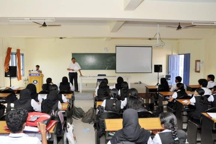 IES College of Architecture campus in Thrissur, Kerala, India — photo 2
