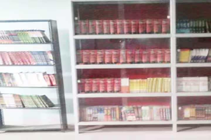 MVR Law College campus in Kaushambi, Uttar Pradesh, India — photo 2