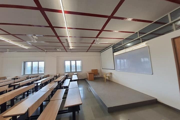 MES Mukunddas Lohia College of Engineering campus in Pune, Maharashtra, India — photo 5