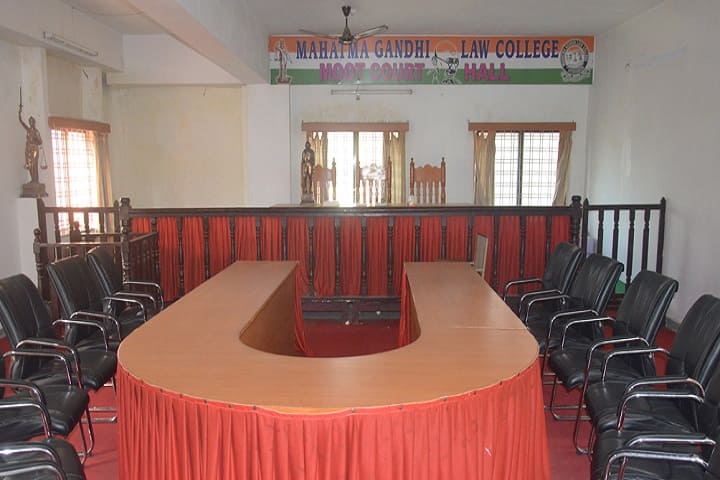 Mahatma Gandhi College of Law campus in Hyderabad, Telangana, India — photo 4