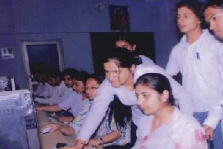 Maharshi Dayanand Law PG College campus in Sri Ganganagar, Rajasthan, India — photo 2