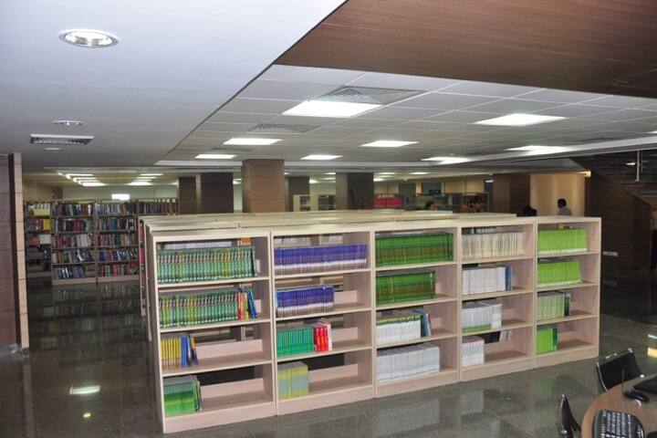 Amity Institute of Biotechnology campus in Noida, Uttar Pradesh, India — photo 4