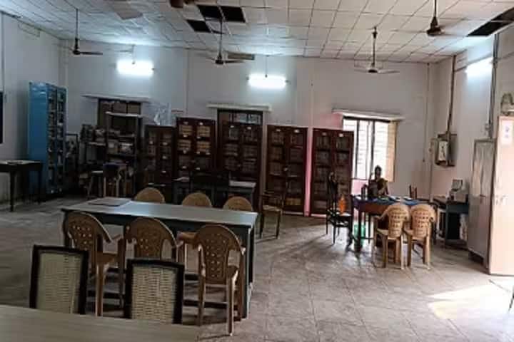MRVRGR Law College campus in Vizianagaram, Andhra Pradesh, India — photo 6
