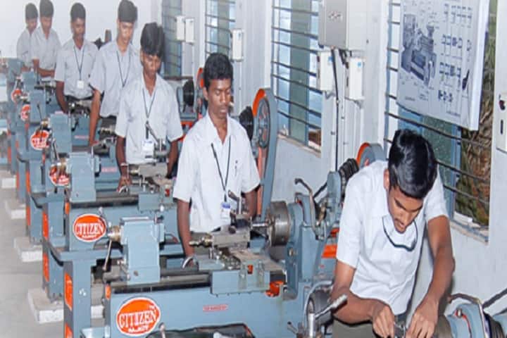 Theni Kammavar Sangam Polytechnic College campus in Theni, Tamil Nadu, India — photo 2