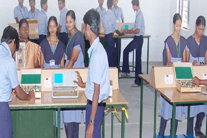 Theni Kammavar Sangam Polytechnic College campus in Theni, Tamil Nadu, India — photo 5