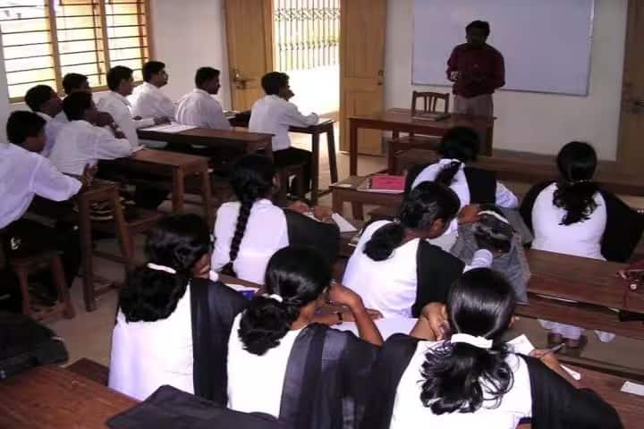 Midnapore Law College campus in Midnapore, West Bengal, India — photo 2