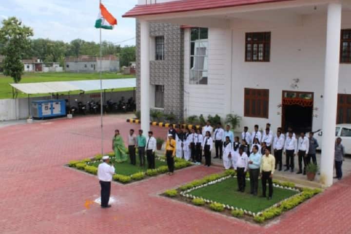 Manu Law College campus in Maharajganj, Uttar Pradesh, India — photo 2