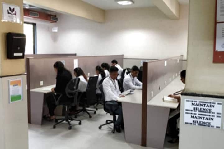 Lords Universal College of Law campus in Mumbai, Maharashtra, India — photo 3