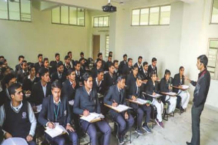 Subharti Polytechnic College campus in Meerut, Uttar Pradesh, India — photo 2