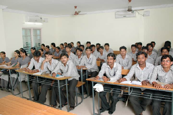 AM Reddy Memorial College of Pharmacy campus in Narasaraopet, Andhra Pradesh, India — photo 2