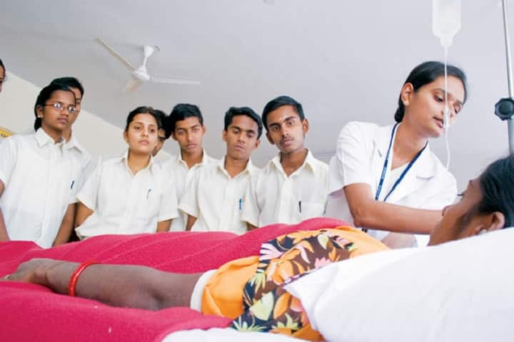 Smt Nagarathnamma College of Nursing campus in Bangalore, Karnataka, India — photo 6