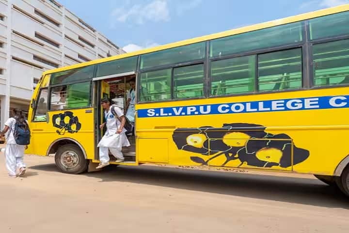 SLV School and College of Nursing campus in Chitradurga, Karnataka, India — photo 2