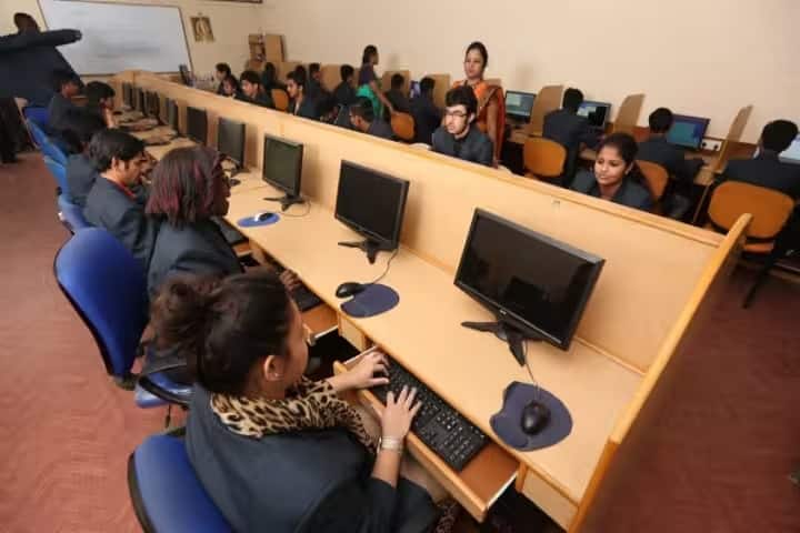 Shri Maruthi College of Nursing campus in Hoskote, Karnataka, India — photo 6