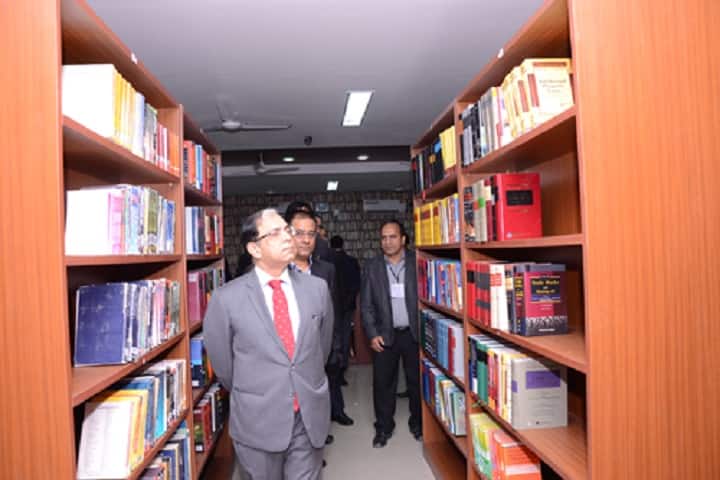Lloyd Law College campus in Greater Noida, Uttar Pradesh, India — photo 3