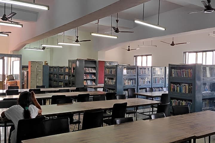 Guru Nanak Vidyak Society's Law College, Mumbai campus in Mumbai, Maharashtra, India