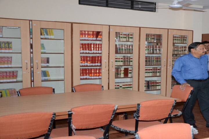 Liberal College of Law campus in Indore, Madhya Pradesh, India — photo 2