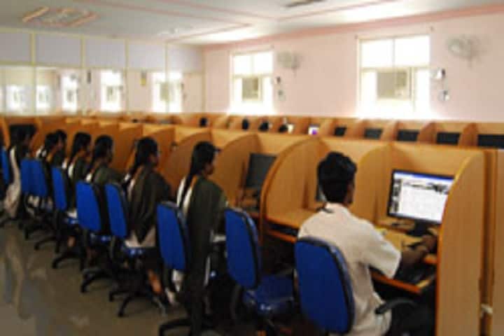 Narasaraopeta Institute of Technology campus in Narasaraopet, Andhra Pradesh, India — photo 3