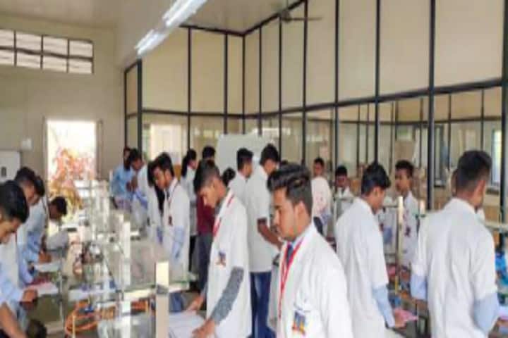 Aditya Pharmacy College campus in Beed, Maharashtra, India — photo 3