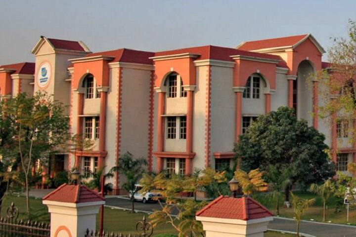 Law College Dehradun campus in Dehradun, Uttarakhand, India — photo 1