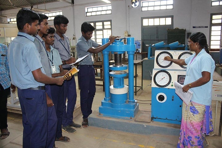 Tamilnadu Government Polytechnic College campus in Madurai, Tamil Nadu, India — photo 5