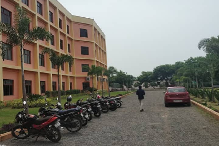 DJR Institute of Engineering and Technology campus in Vijayawada, Andhra Pradesh, India — photo 1