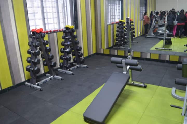 Sadhu Vaswani Institute of Management Studies for Girls campus in Pune, Maharashtra, India — photo 5