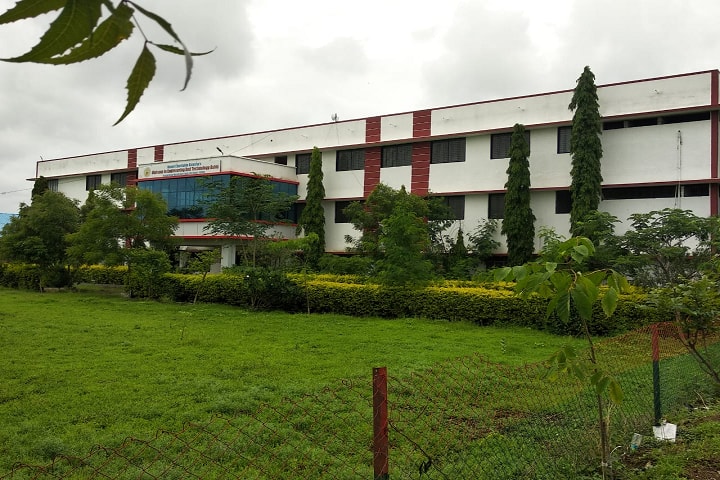 Rajendra Jotiram Phule Polytechnic campus in Ahmednagar, Maharashtra, India — photo 1