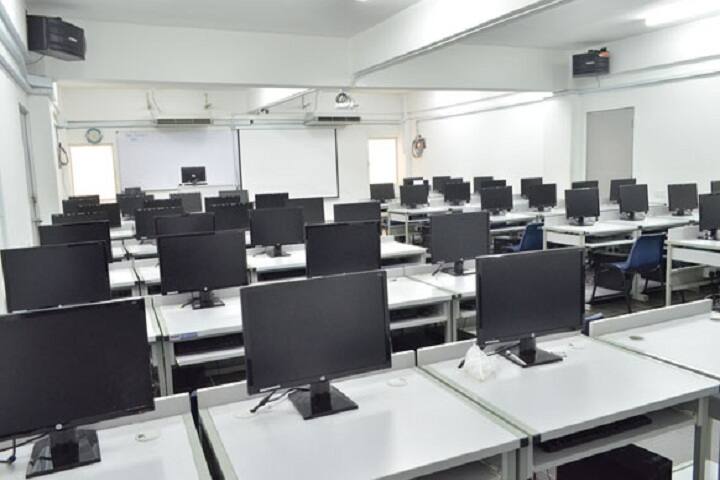 Rajendra Jotiram Phule Polytechnic campus in Ahmednagar, Maharashtra, India — photo 5