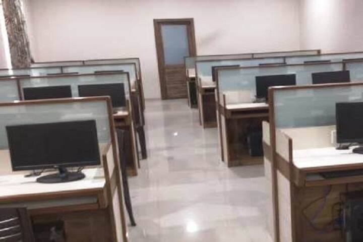 Shri Shambhubhai V Patel College of Computer Science and Business Management campus in Surat, Gujarat, India — photo 4