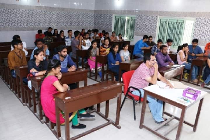 Shree JN Ruparel Swaminarayan Institute of Management and IT campus in Porbandar, Gujarat, India — photo 2