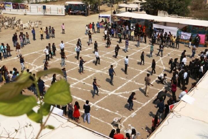 Shree JN Ruparel Swaminarayan Institute of Management and IT campus in Porbandar, Gujarat, India — photo 4