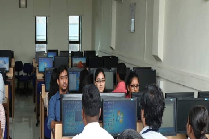 Lala Lajpat Rai College of Law campus in Mumbai, Maharashtra, India — photo 2
