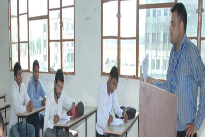 Lala Ami Chand Monga Memorial College of Law campus in Ambala, Haryana, India — photo 4