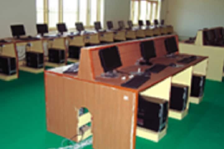 Lala Ami Chand Monga Memorial College of Law campus in Ambala, Haryana, India — photo 5