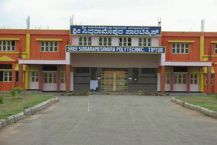 Sree Siddarameshwara Polytechnic campus in Tumkur, Karnataka, India — photo 1