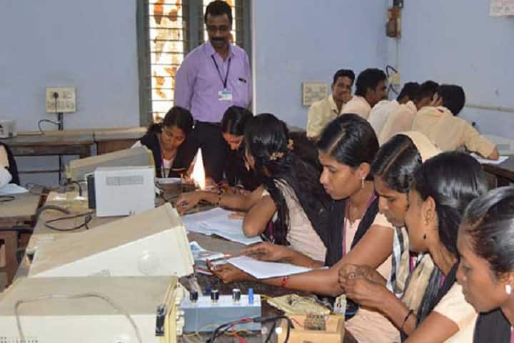 Sree Narayana Polytechnic College campus in Kollam, Kerala, India — photo 6