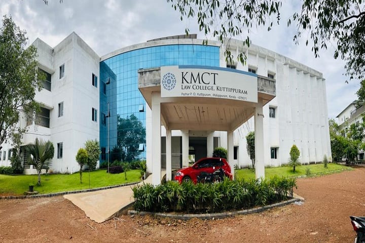 KMCT Law College campus in Athavanad, Kerala, India — photo 1