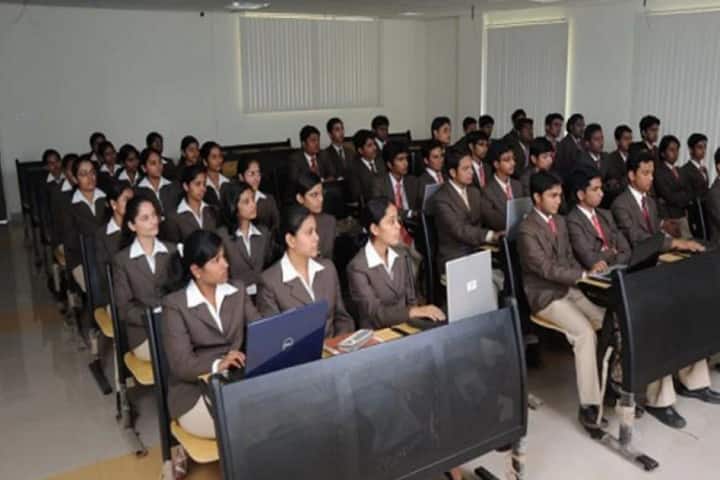 KLE Societys Law College campus in Chikodi, Karnataka, India — photo 2