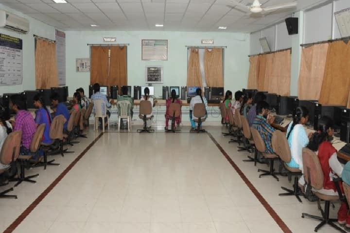 Swarnadhara College of Engineering and Technology campus in West Godavari, Andhra Pradesh, India — photo 2