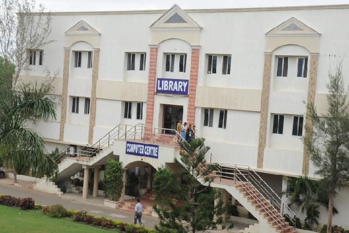 Swarnadhara College of Engineering and Technology campus in West Godavari, Andhra Pradesh, India — photo 3