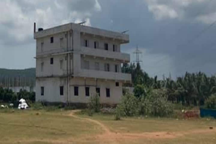 Prasanthi Polytechnic College campus in Visakhapatnam, Andhra Pradesh, India — photo 1