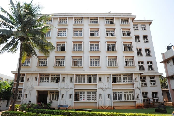 KLE Society's BV Bellad Law College campus in Belgaum, Karnataka, India — photo 3