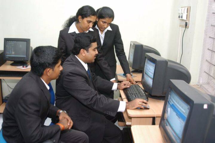 Kerala Law Academy Law College campus in Thiruvananthapuram, Kerala, India — photo 5