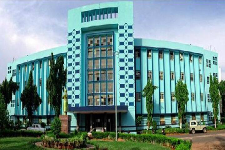 Osmania Medical College campus in Hyderabad, Telangana, India — photo 1
