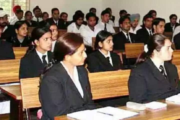 Kamta Prasad Mishra Law College campus in Allahabad, Uttar Pradesh, India — photo 2